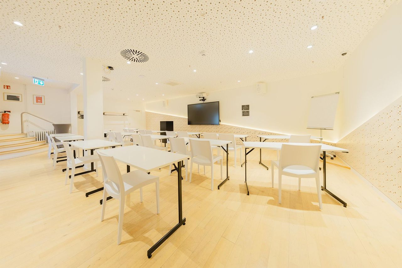 Berlin Kundengespräch Function Room Space Shack – Live and Work for the Future image 1