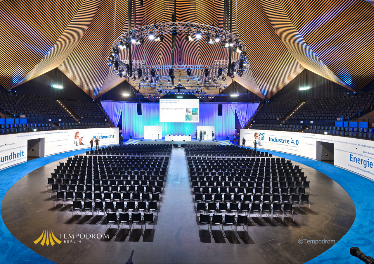 Berlin  Unusual venue Tempodrom image 3