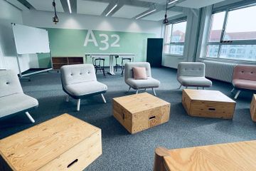 Berlin   Kleines Studio B5 @ A32 Siemensstadt Square image 1