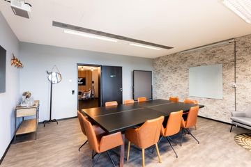 Leipzig Kreatives Meeting Meeting rooms The Stone Lounge - im höchsten Gebäude der Stadt image 3