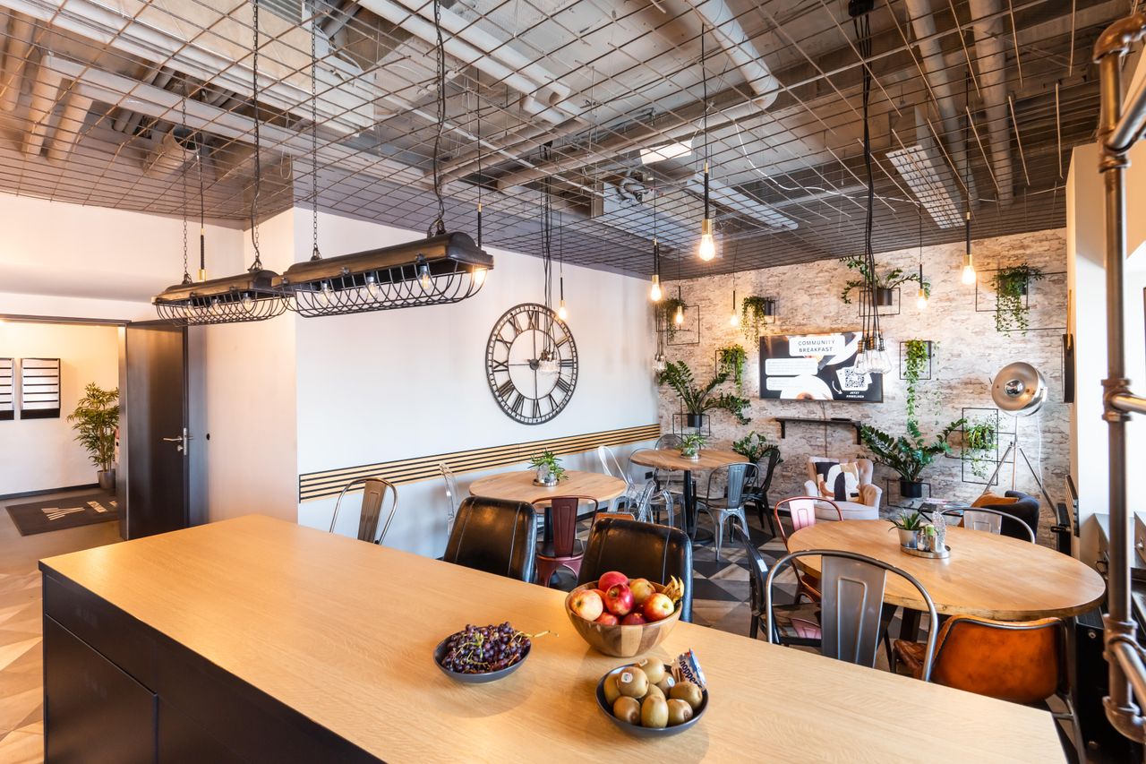 Leipzig Kreatives Meeting Meetingraum The Stone Lounge - im höchsten Gebäude der Stadt image 8