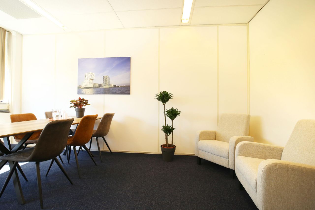 Almere Klantafspraak Meeting rooms Blauwe flexwerk kantoor image 1