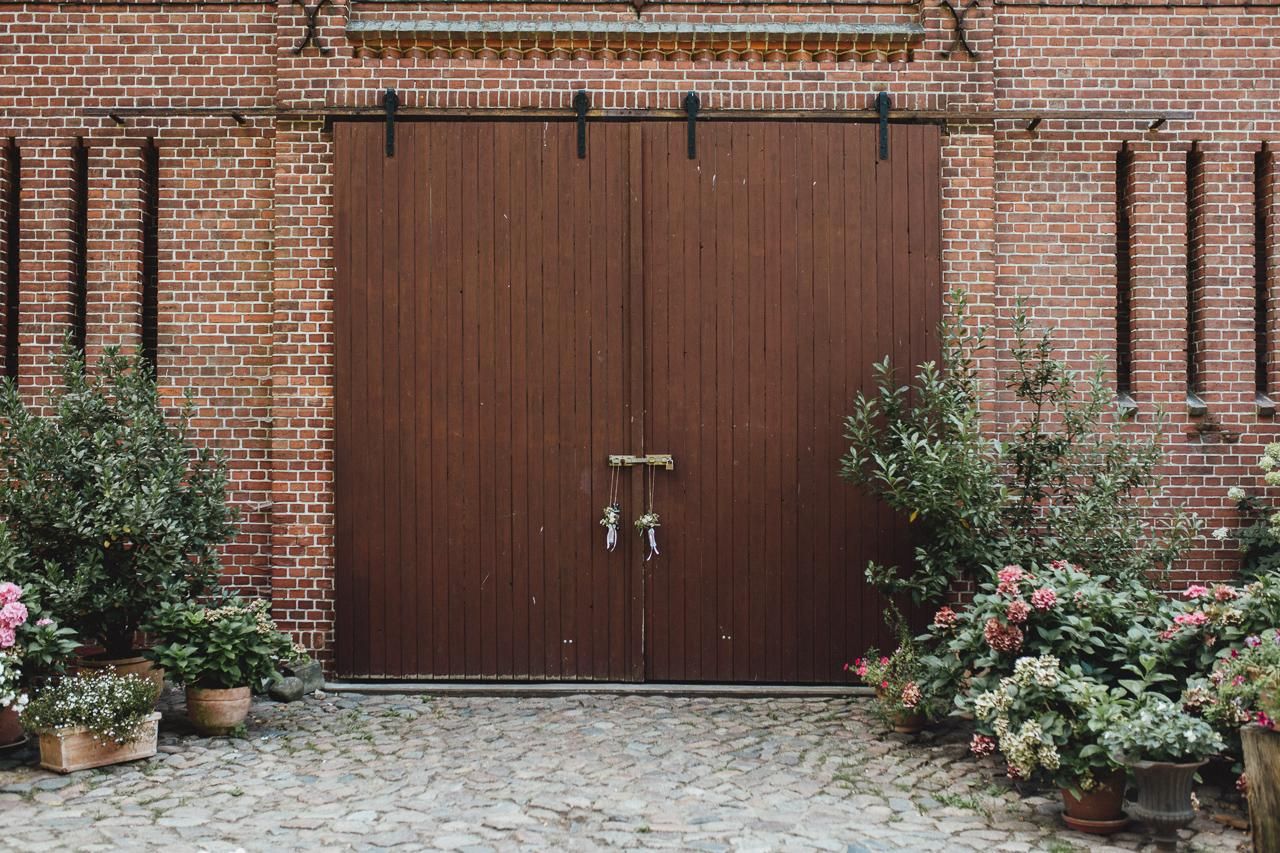 Brandenburg  Unusual venue Backsteinscheune als imposanter Verantaltungsraum image 1