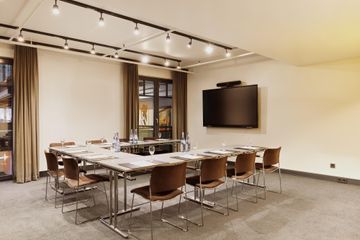 Hamburg Offsite-Meeting Boardroom Atrium A/B/C image 2