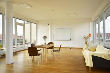 Berlin Kreatives Meeting Training rooms LICHTRAUM: großzügige Meetingräume mit riesiger Terrasse image 3