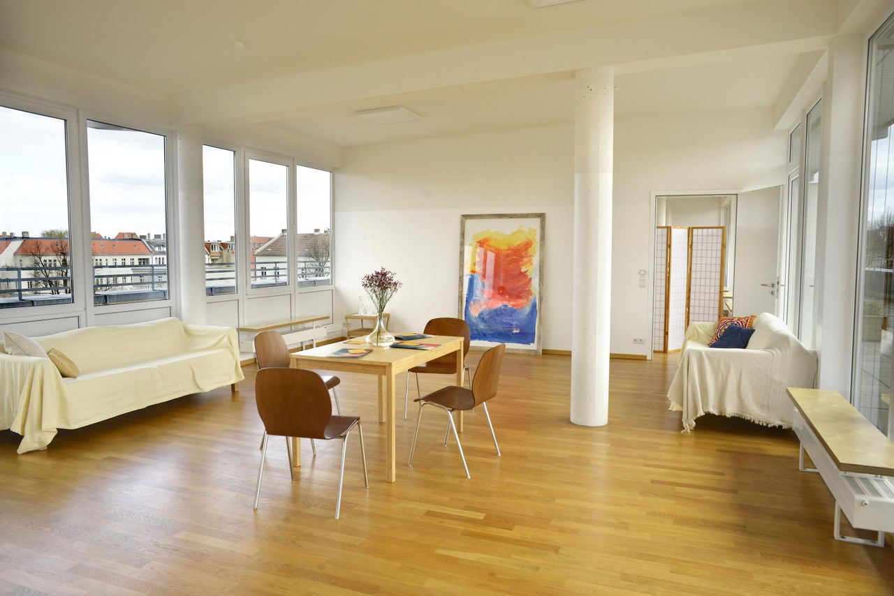 Berlin Kreatives Meeting Training rooms LICHTRAUM: großzügige Meetingräume mit riesiger Terrasse image 4