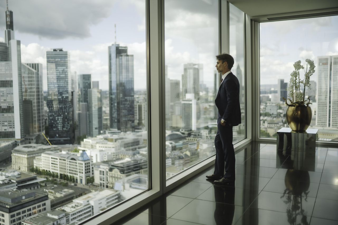 Frankfurt  Business center COWORKING SPACES Next Tower Frankfurt image 4