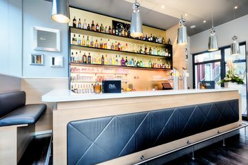 Frankfurt Party Bar Melli`s Bistro & Bar image 4