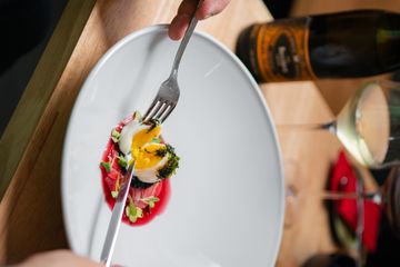 Berlin Christmas Party Restaurant der Weinlobbyist - Restaurant&Weinbar image 9