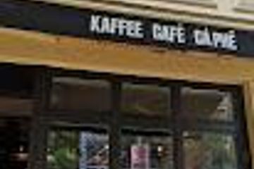 Berlijn  Café GUTH image 1