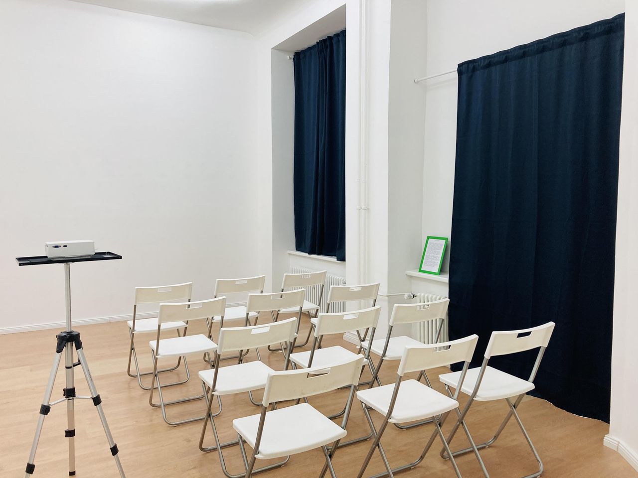 Berlin  Galerie LiTE-HAUS Galerie (Raum 3) image 2