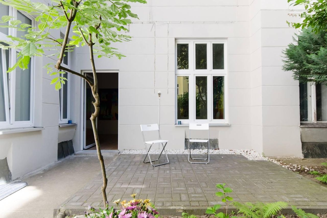 Berlin  Galerie LiTE-HAUS Galerie (Raum 3) image 8