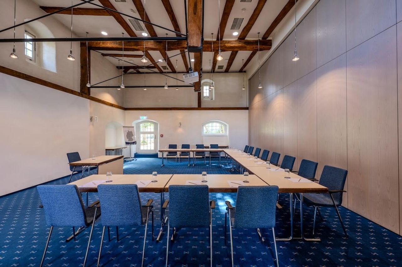 Arolsen Party Banquet hall Castelli image 1