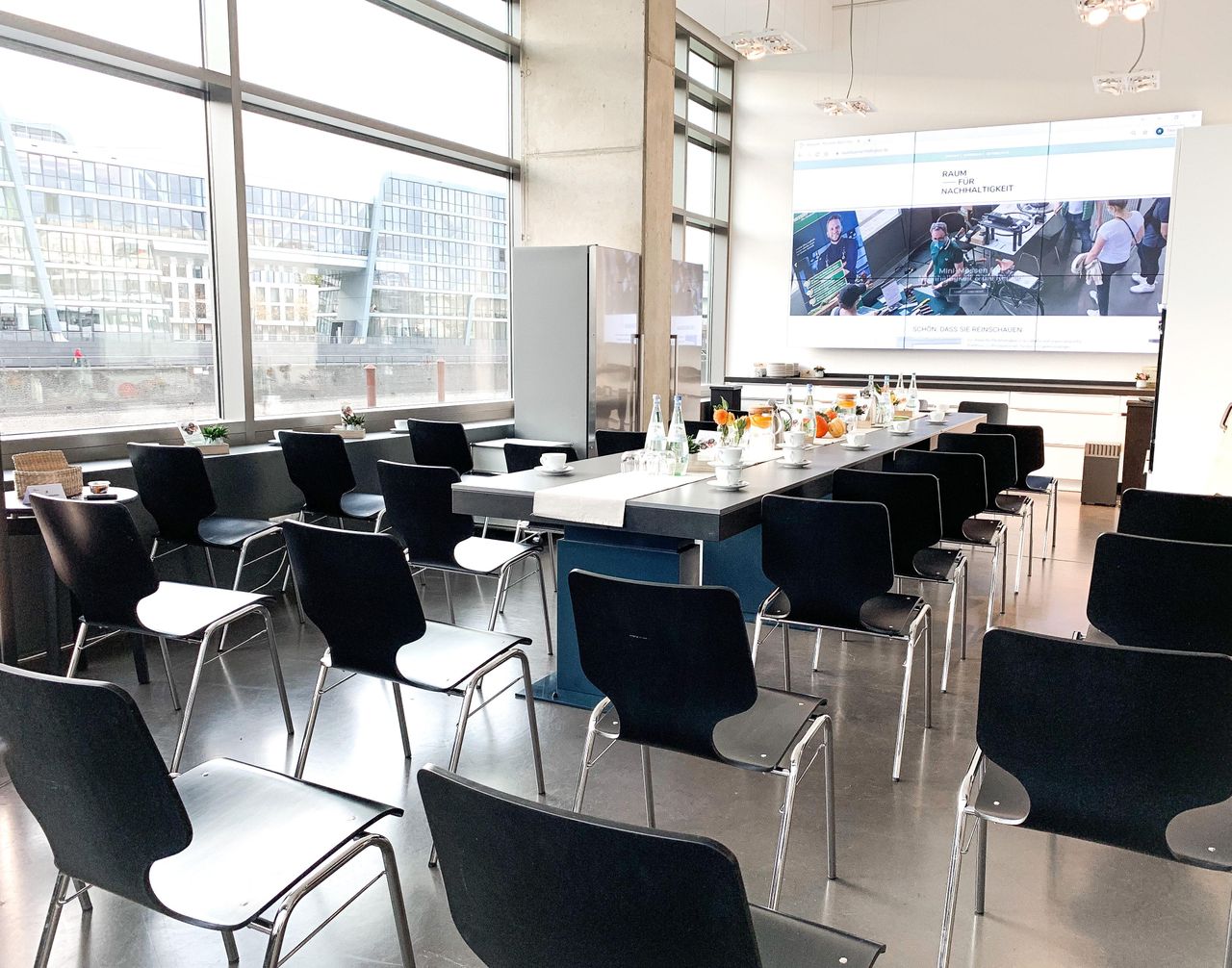 Cologne Kreatives Meeting Meeting rooms Konferenz-/Hauptversammlungsbereich image 11