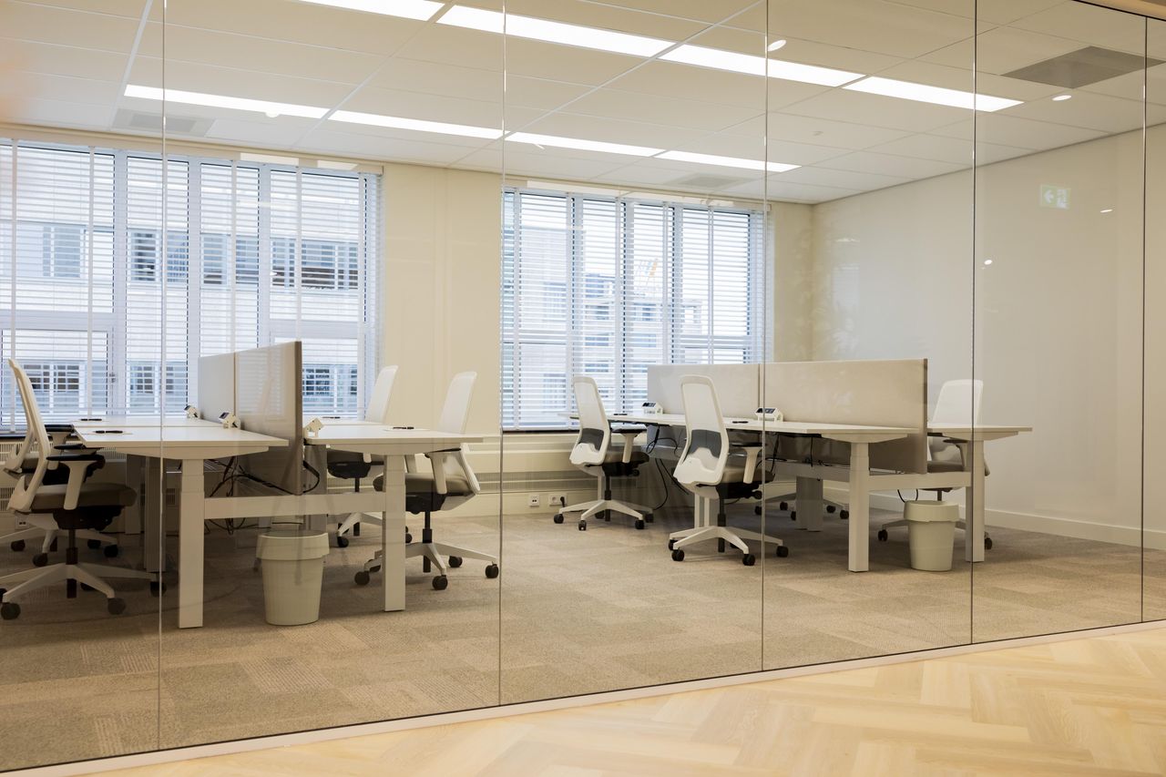 Diemen  Tagungsräume Business Spot+ l 4.26 Desk 3 image 3