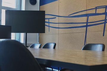 Stuttgart  Coworking spaces Neckarstadion Workshop Raum image 2