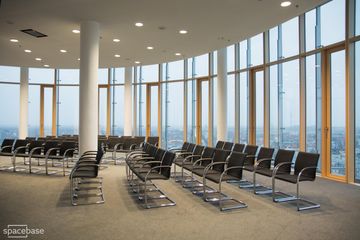 Munich corporate event spaces Meeting room 360 grad tower Munich large conference room image 3