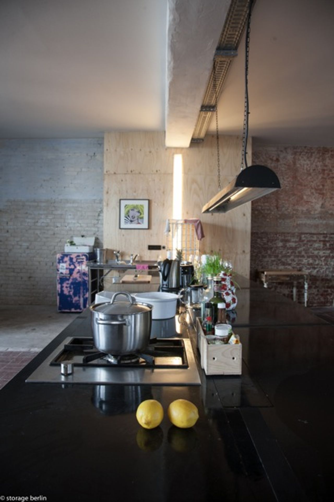 Berlin workshop spaces Private residence Storage Sonnenallee image 11
