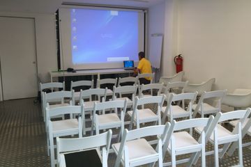 Barcelona conference rooms Vergaderruimte BEE STING image 4