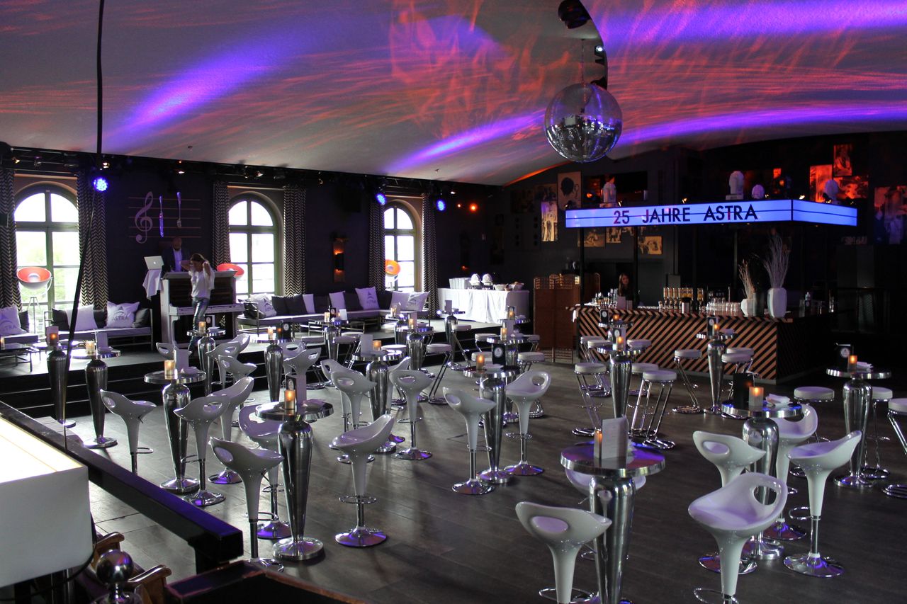 München corporate event spaces Historisches Gebäude Filmcasino image 12