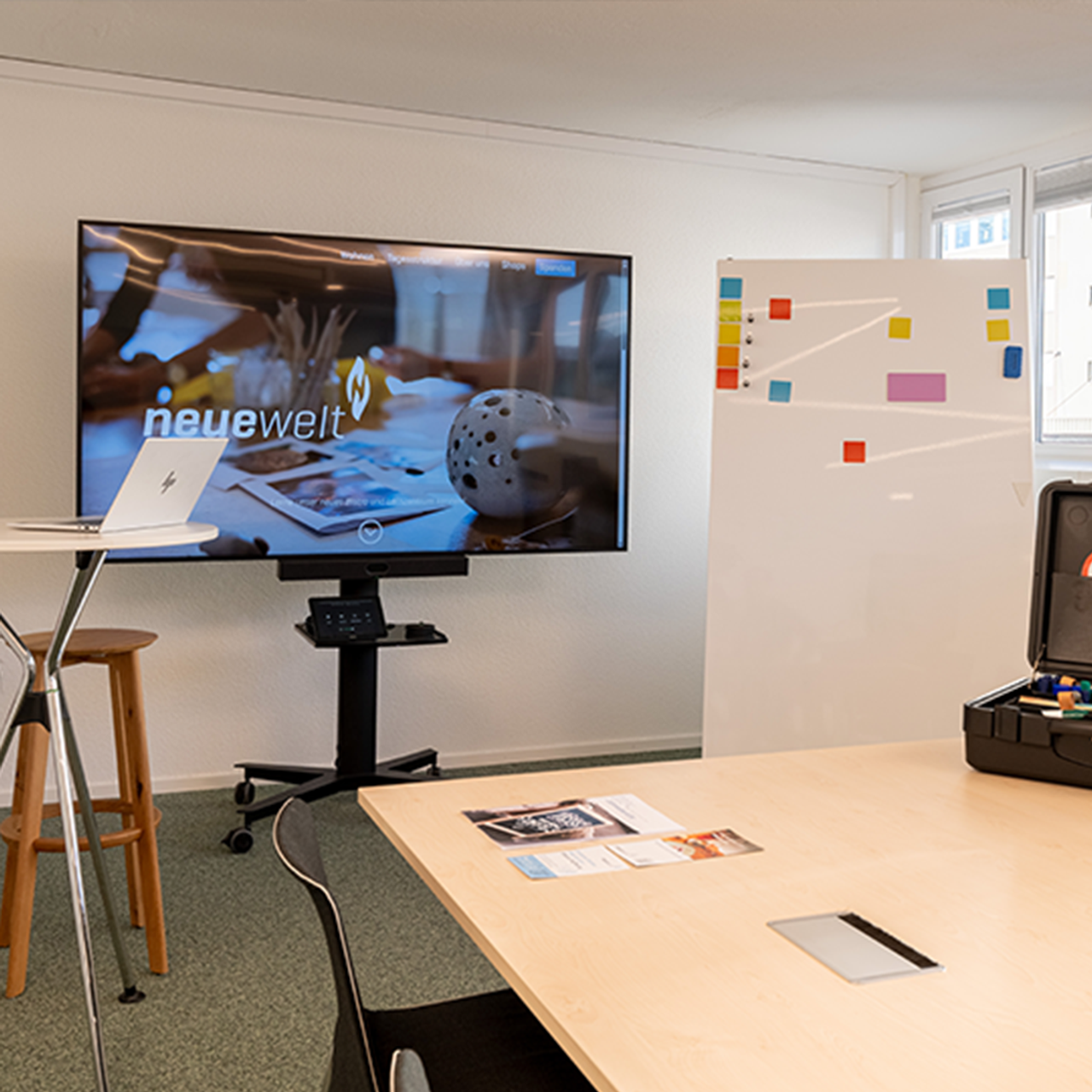 Muttenz  Meeting room Meetingraum gross image 2