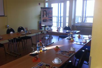 Nürnberg seminar rooms Meetingraum A&O Hostel - Durer image 2