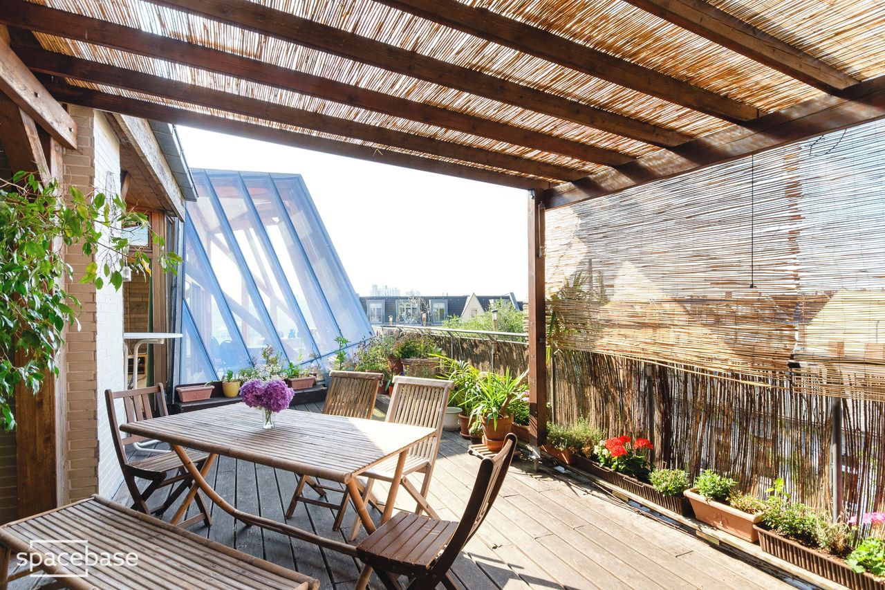Berlin seminar rooms Dachterrasse Bali Penthouse - Raum der Sonne image 10