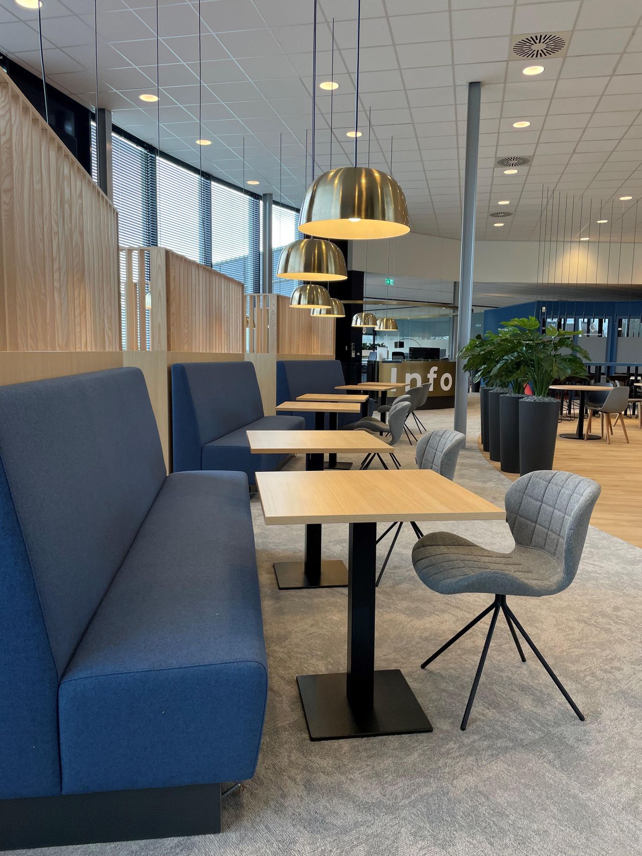 Rest of the World   Flexplek 'trein' 2e klas image 0