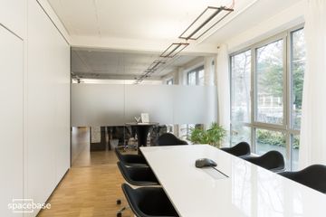 Stuttgart conference rooms Meeting room Meeting room image 1