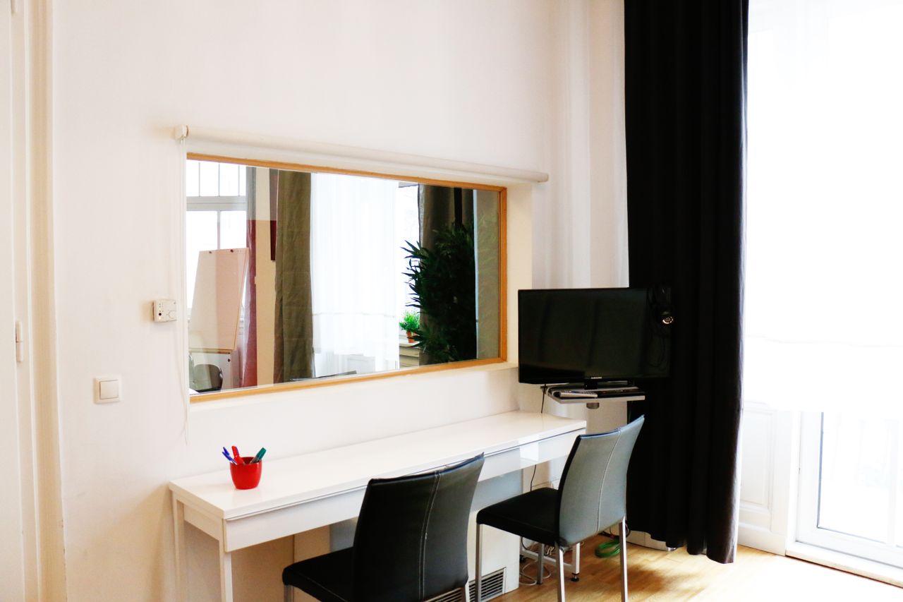 Vienna training rooms Meeting room Tür 5 image 9