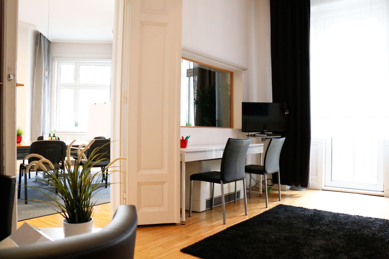 Vienna training rooms Meeting room Tür 5 image 12