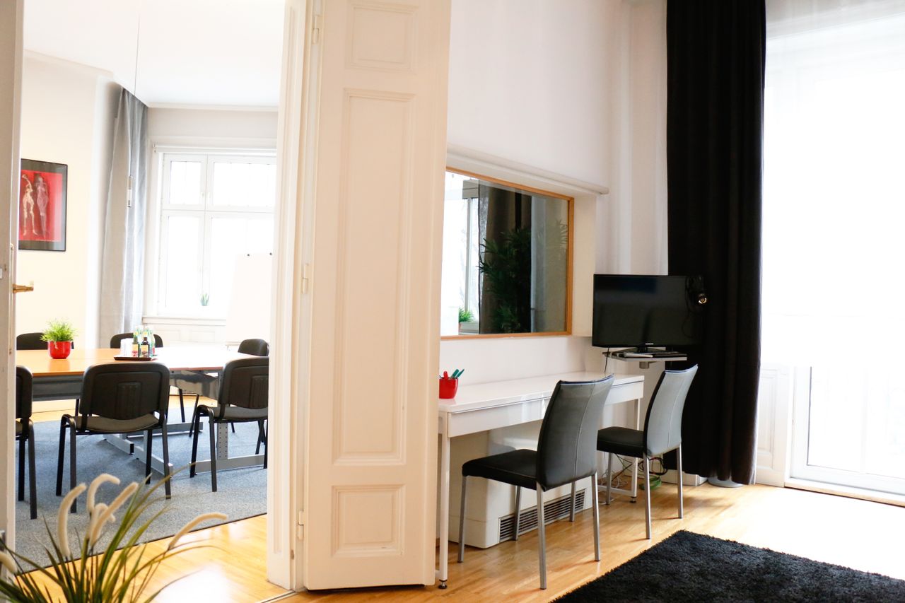 Vienna training rooms Meeting room Tür 5 image 13