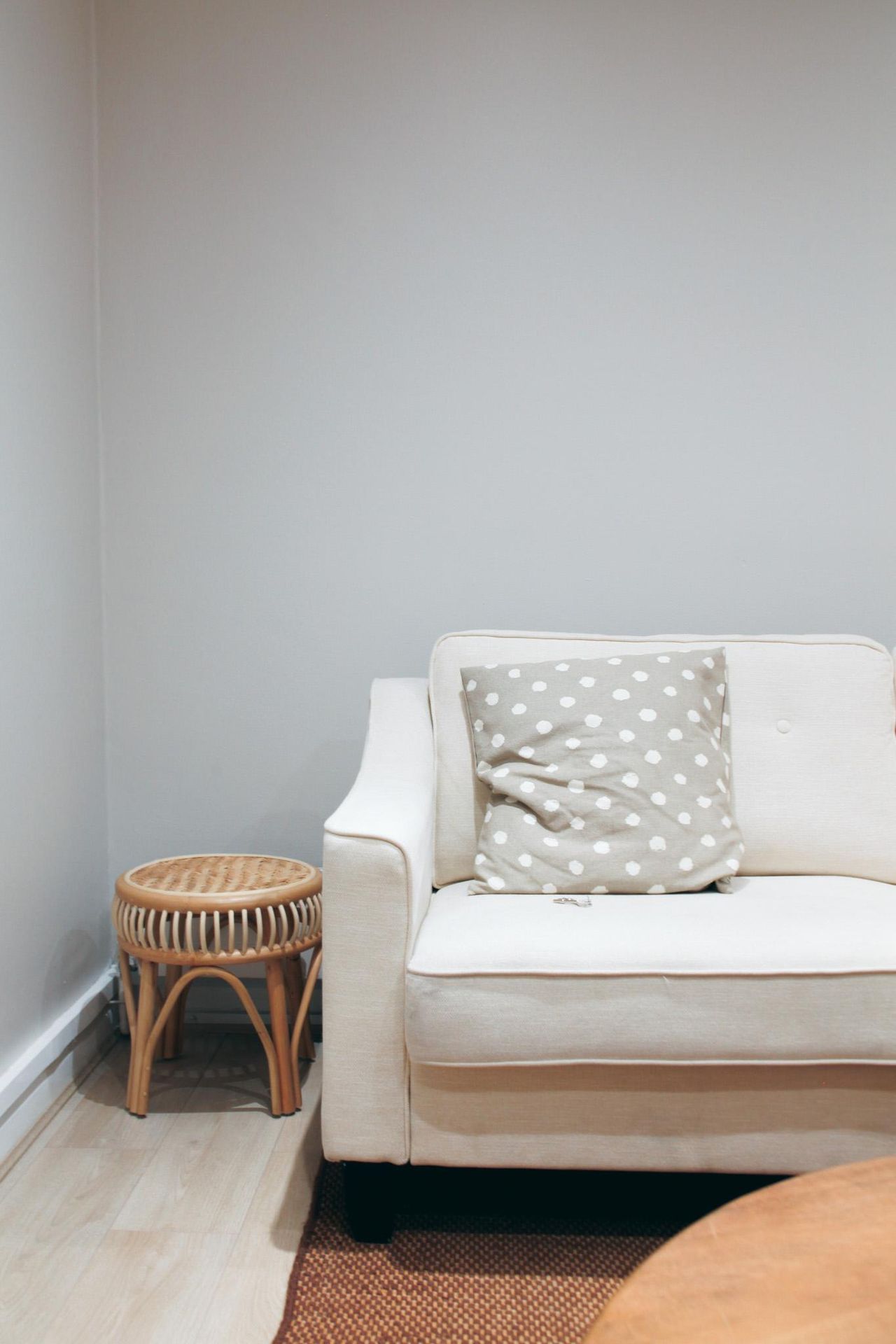 London  Consulting Room Acacia Room image 1