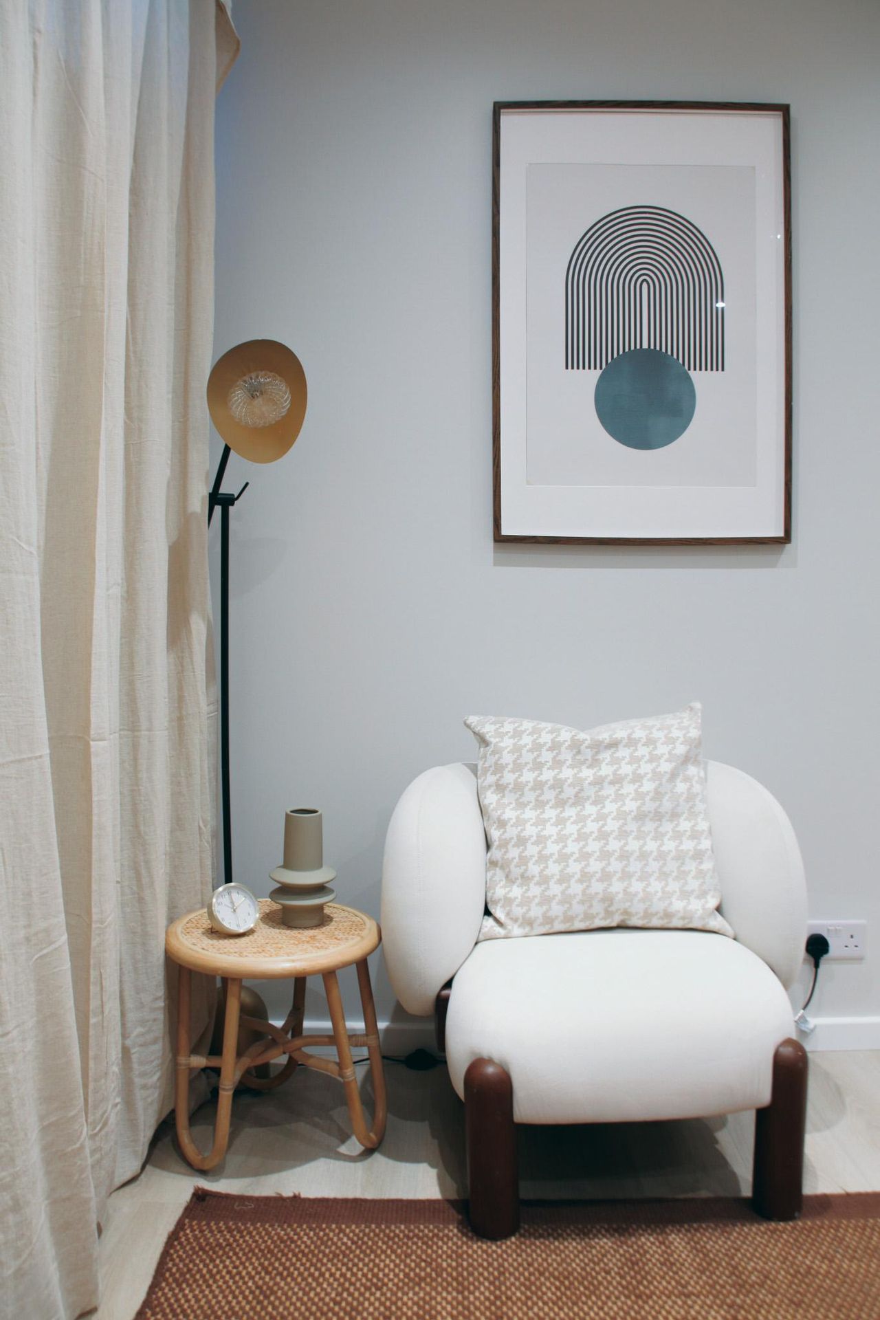 London  Consulting Room Acacia Room image 4