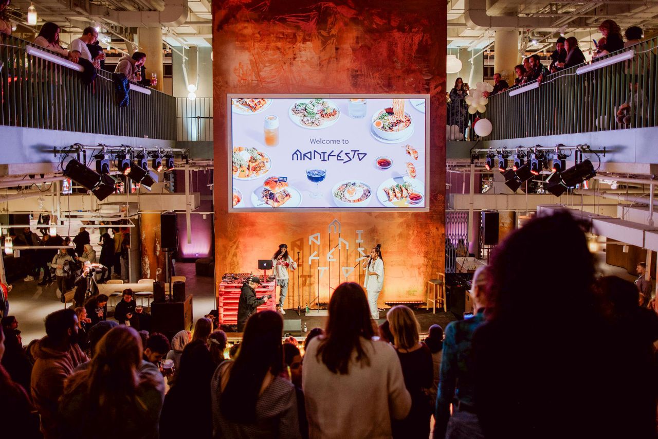 Berlin  Corporate event space UMAMI ZONE – halboffener Konferenzbereich image 0