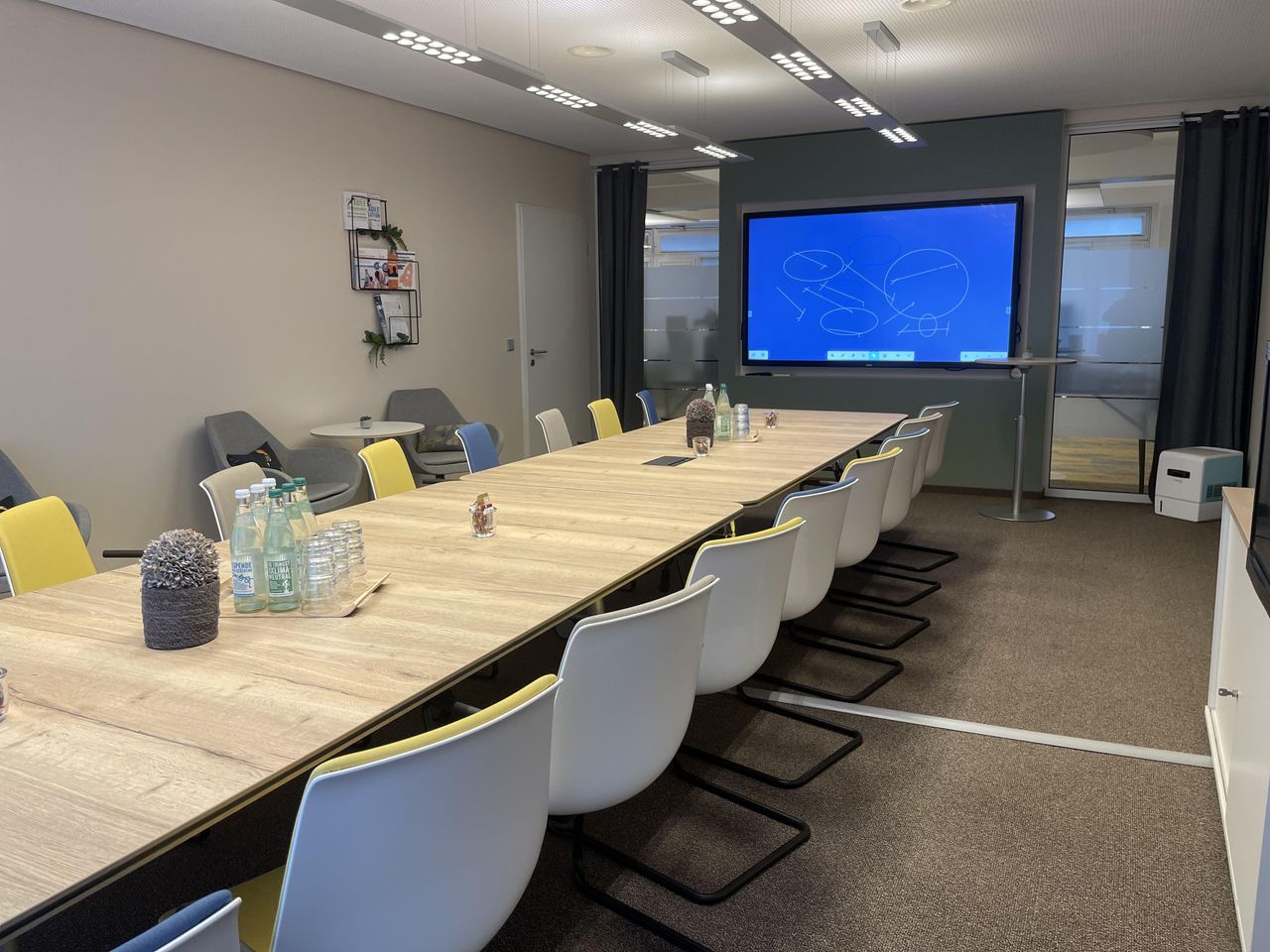 Berlin  Conference room Oak /Eiche image 8