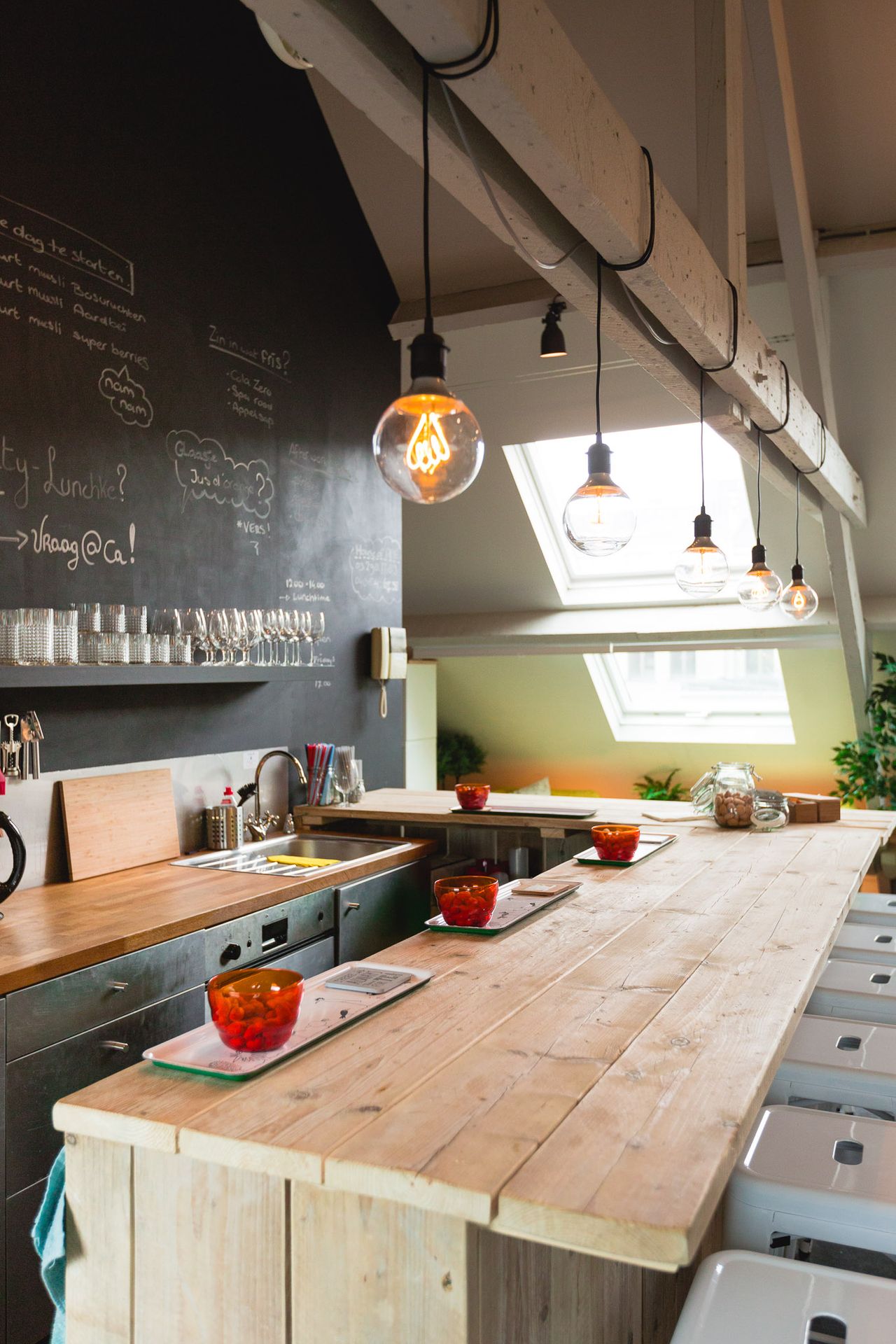 Rest of the World seminar rooms Coworking space House of APE image 28