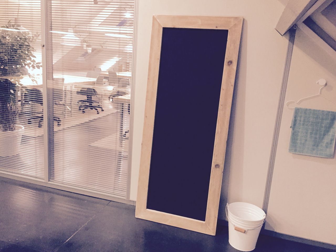 Rest of the World seminar rooms Coworking space House of APE image 35