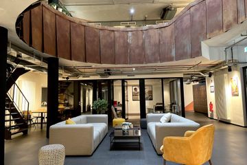 Berlin Mobiles Arbeiten Meeting room District One Meeting Raum (2-20 Personen) image 2