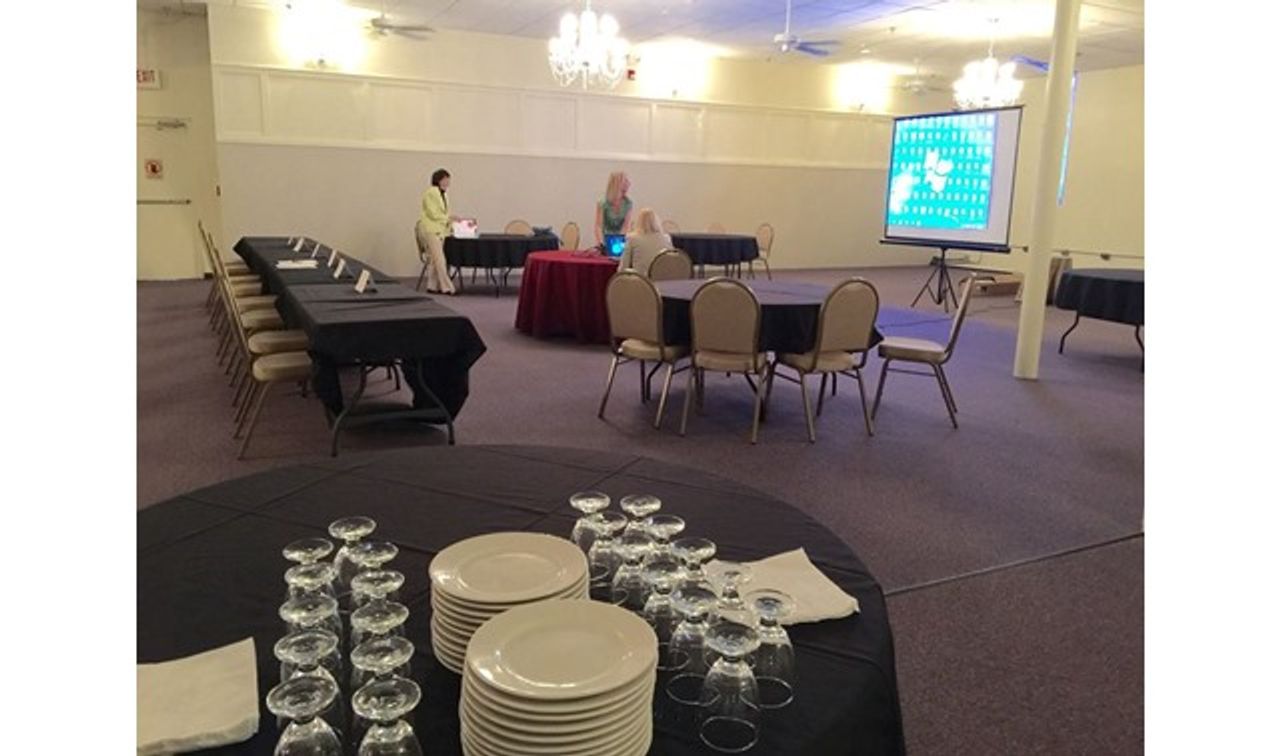 Rest der Welt workshop spaces Partyraum Event Hall image 4