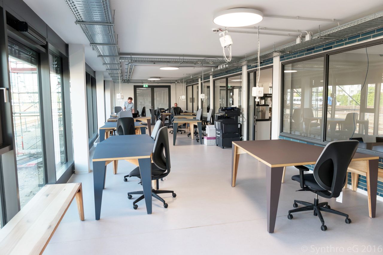 Rest van de wereld workshop spaces Coworking ruimte Coworking-M1 / Combination of different rooms image 3