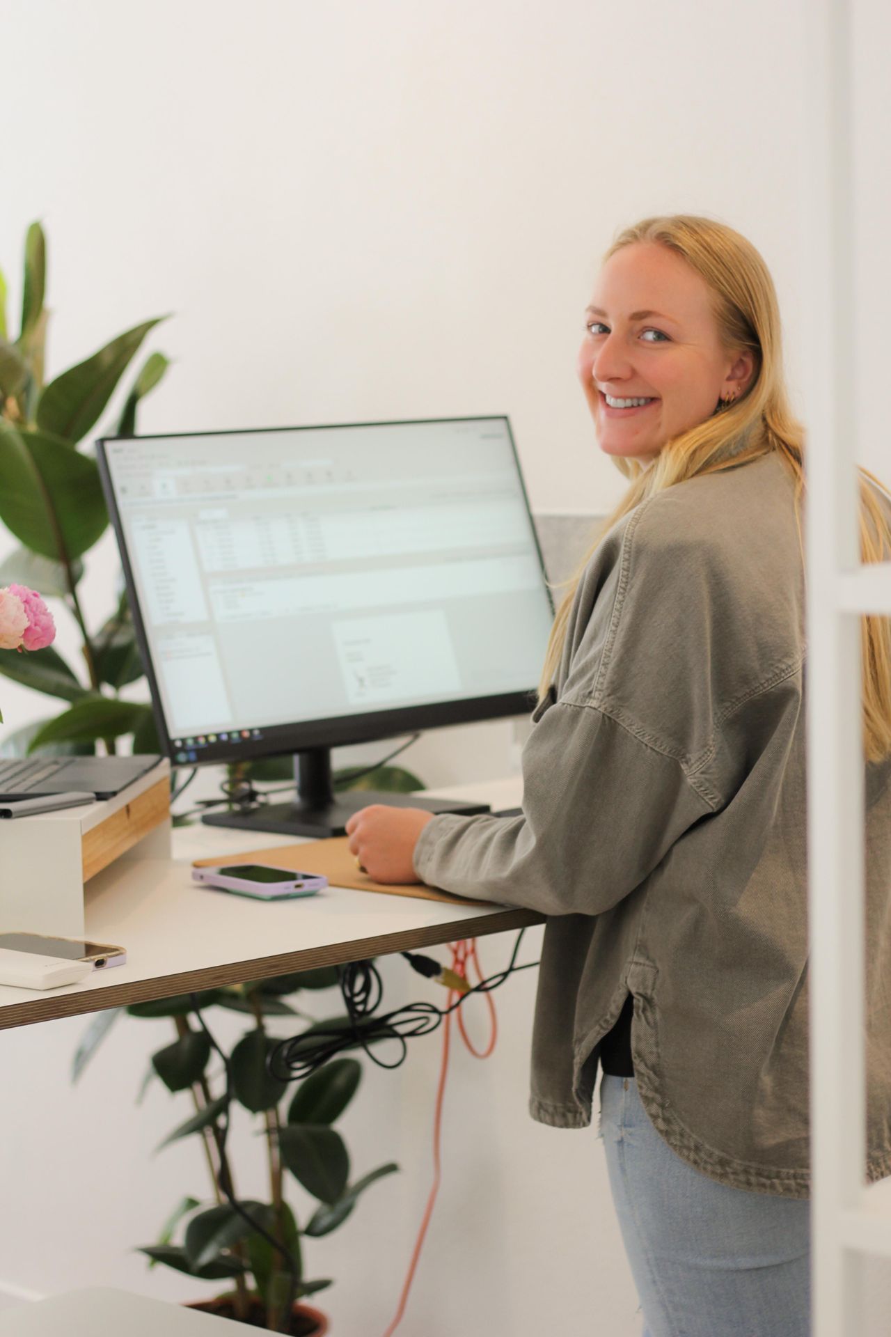 München Mobiles Arbeiten Arbeitsplatz Arbeitsplatz für 1 Person (Desk 1) image 20