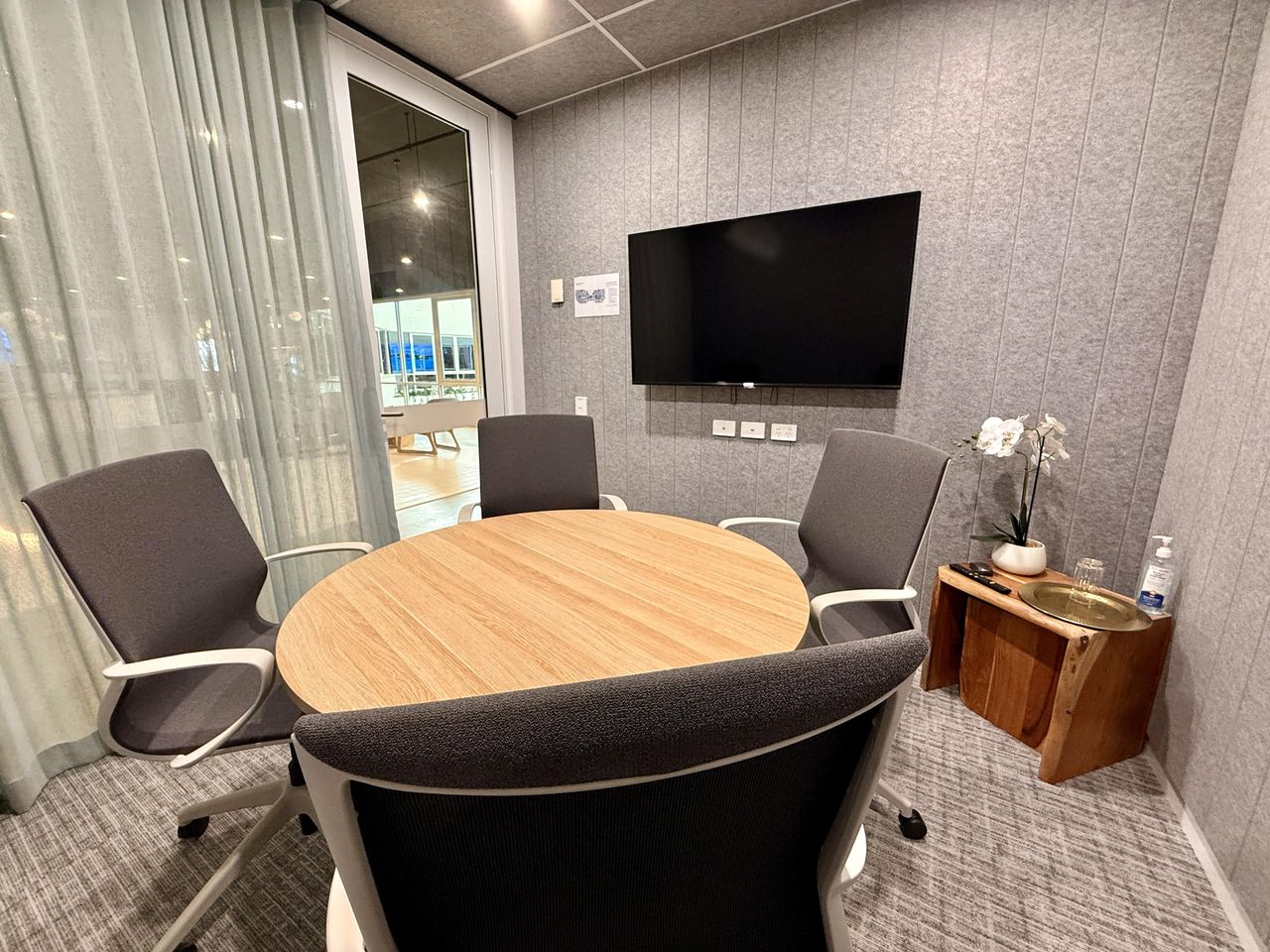 Rest van de wereld  Vergaderzalen Luna image 0