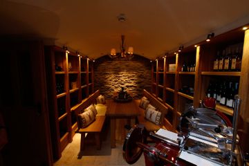 Rest van de wereld workshop spaces Privéwoning Beautiful Hut image 6