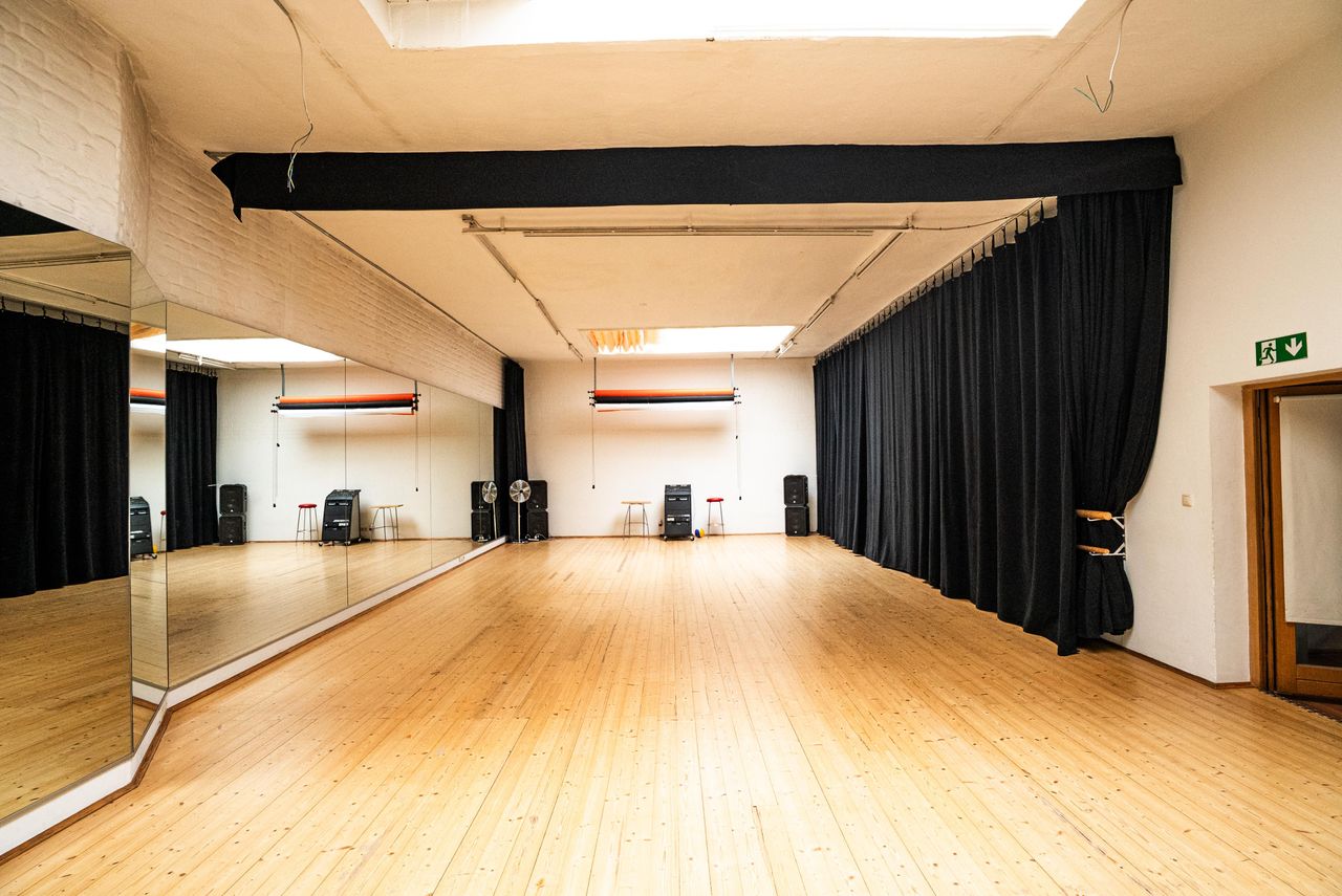 Munich  Studio UpperGiesing image 1