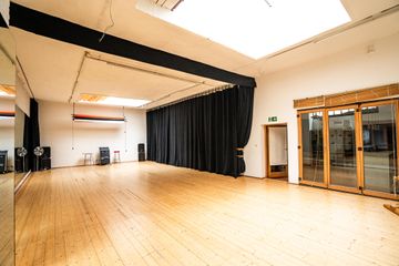 Munich Studio UpperGiesing image 4