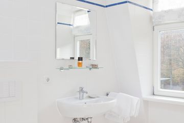 Rest of the World workshop spaces Backyard Hotel, Restaurant und Reitstall image 28