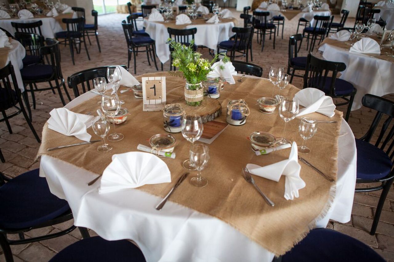 Rest van de wereld workshop spaces Binnenplaats Hotel, Restaurant und Reitstall image 72