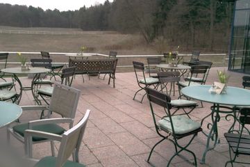 Rest of the World workshop spaces Backyard Hotel, Restaurant und Reitstall image 39