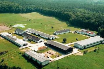 Rest van de wereld workshop spaces Binnenplaats Hotel, Restaurant und Reitstall image 3